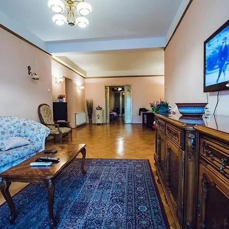 شقة Old Town 3 Bedrooms Big Apt